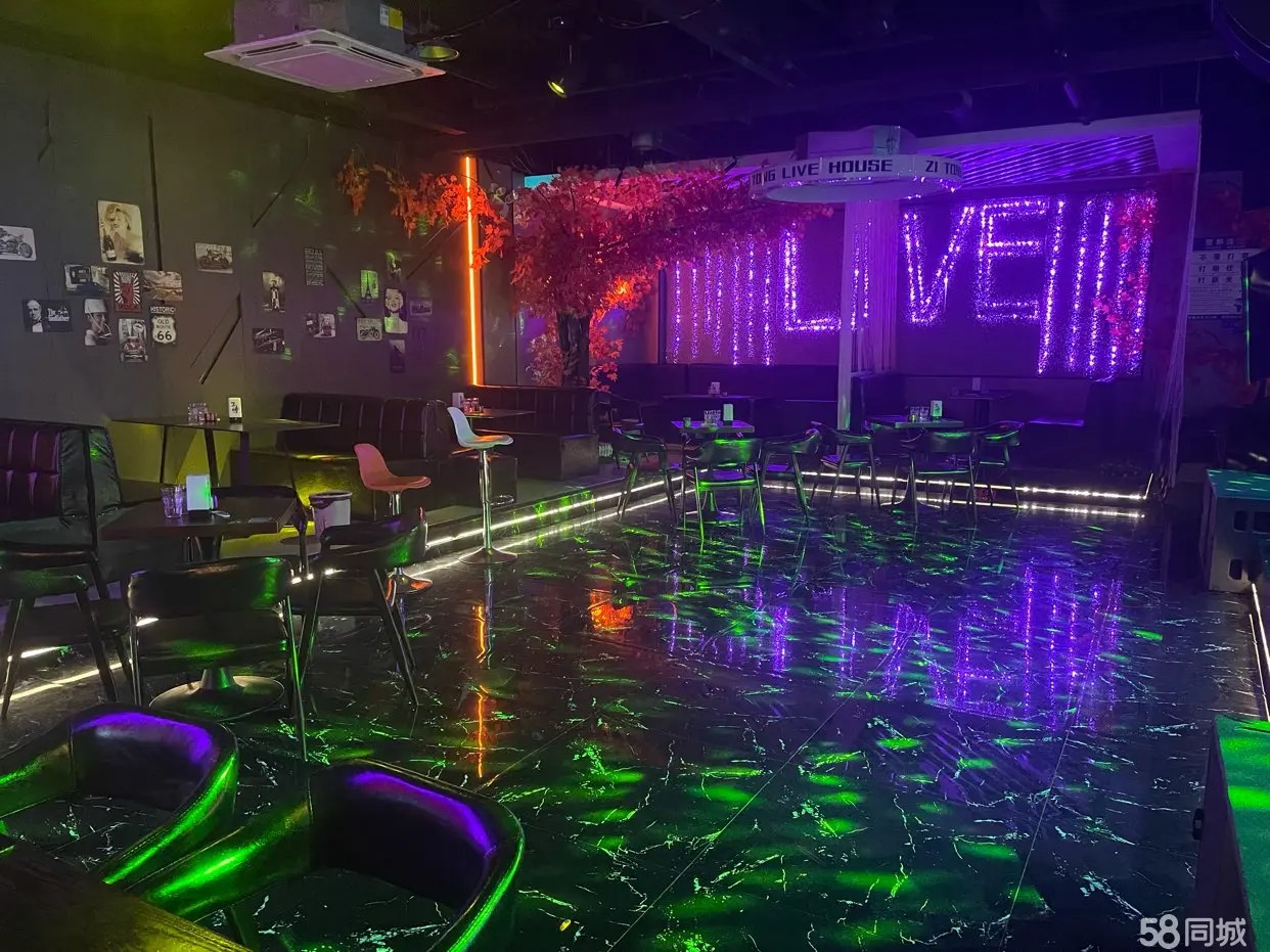 （转让）营业中酒吧转让。